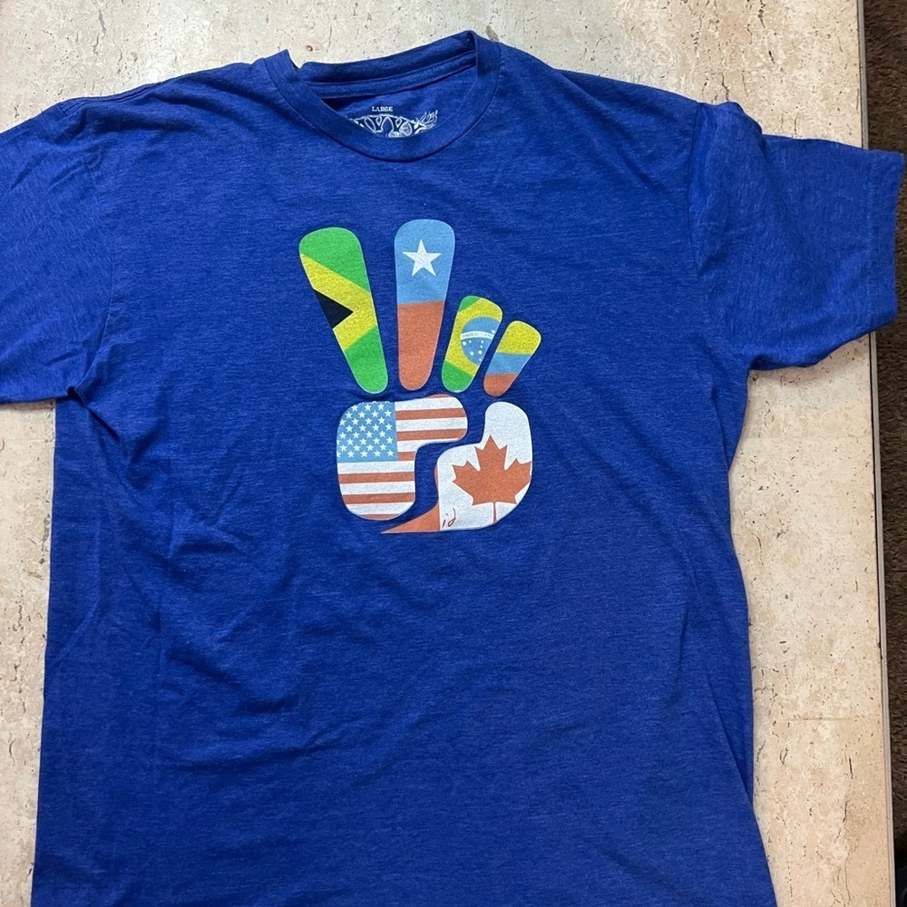 Savvy One Love/one World T-Shirt Size Large